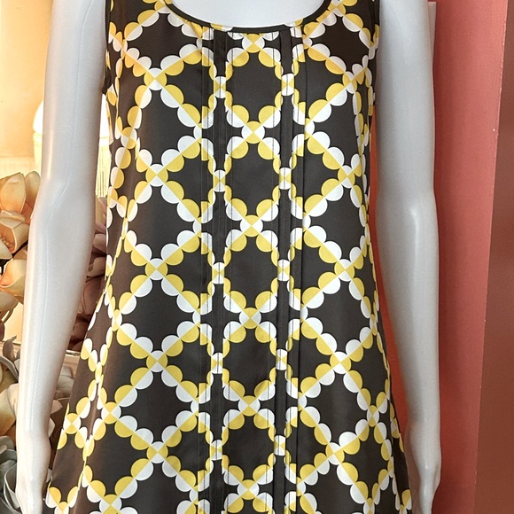 BEAUTIFUL, TORY BURCH Grey, yellow, and white sleeveless blouse. size 6 - Picture 3 of 16